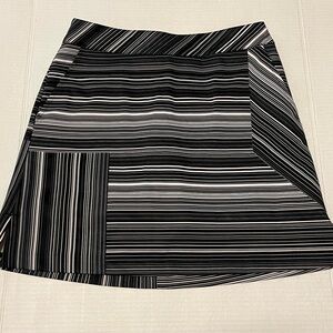 Lady Hagen golf or tennis black and white skirt sz 2
